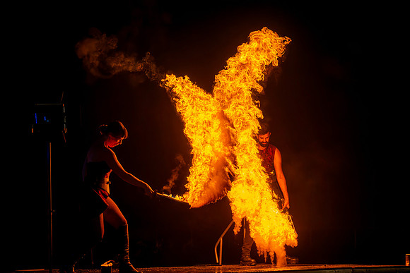 oakley-fw2025-firedancers-41