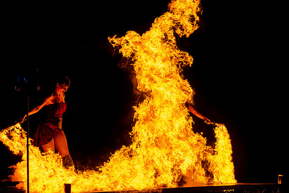 oakley-fw2025-firedancers-42