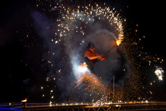 oakley-fw2025-firedancers-46